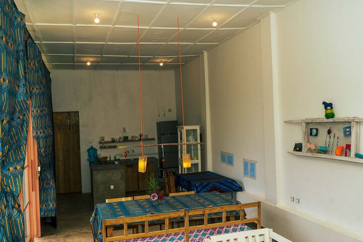 Room 68 of 144