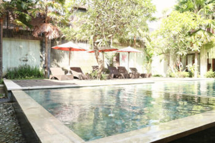 Pool 19 of 21