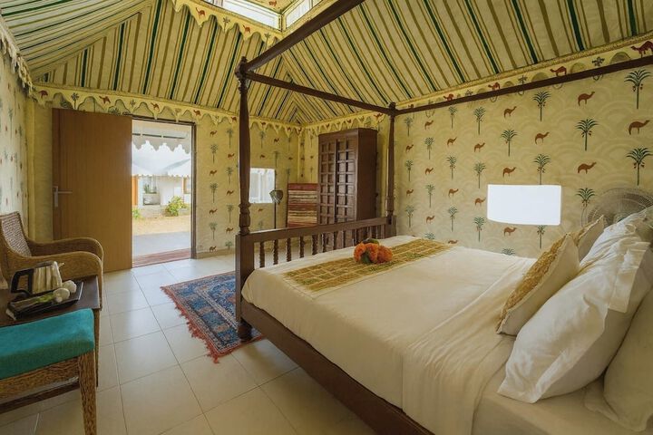 Room 2 of 42