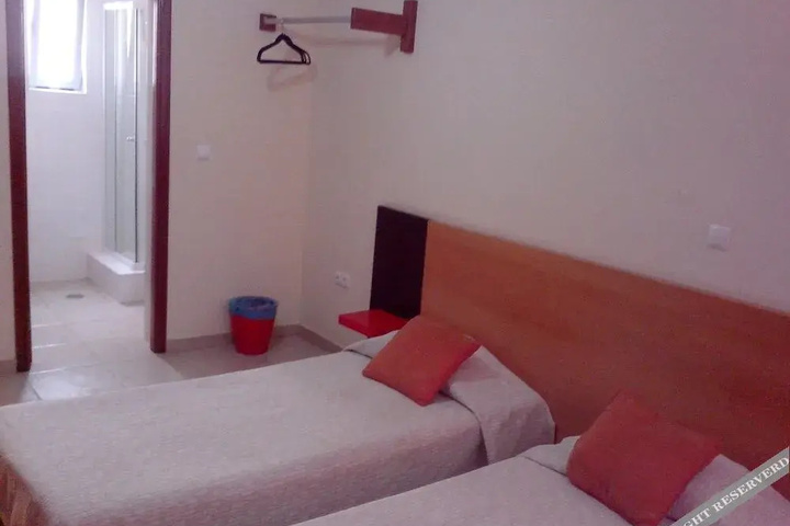 Room 3 of 6