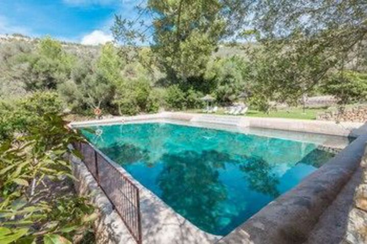 Pool 52 of 70