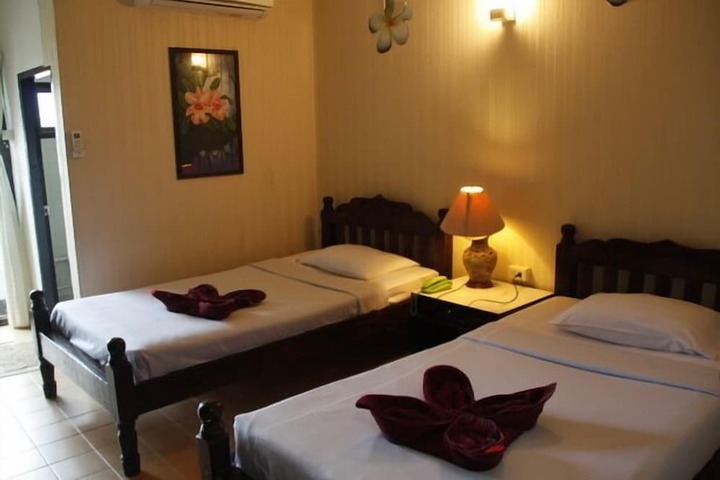 Room 3 of 15
