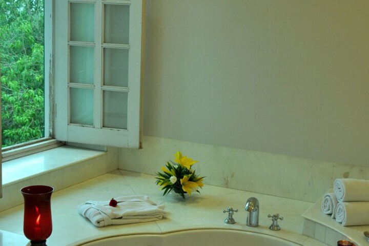 Clean Restrooms