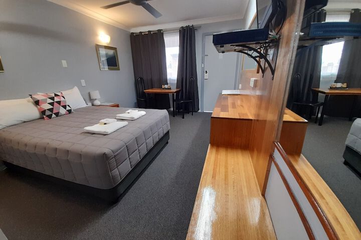 Room 20 of 49