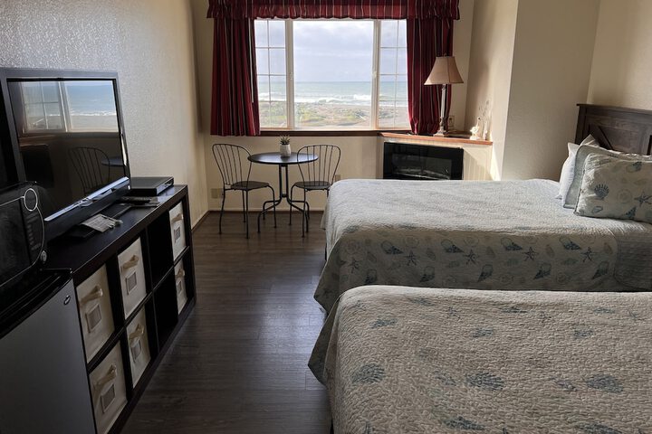 Standard Room, King or Two Doubles (15 of 16)