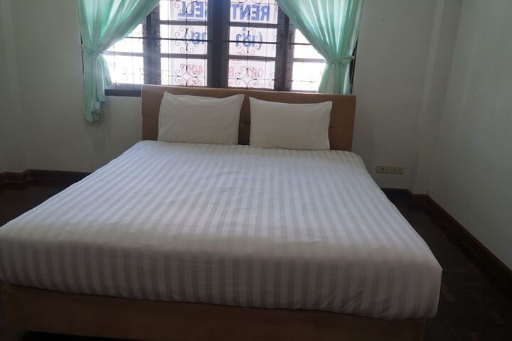 Room 15 of 84
