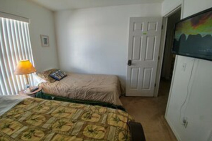 Room 21 of 37