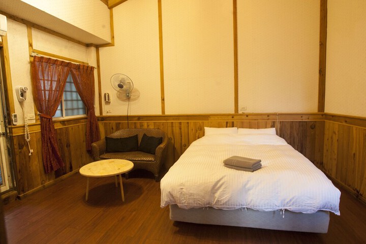 Room 19 of 51