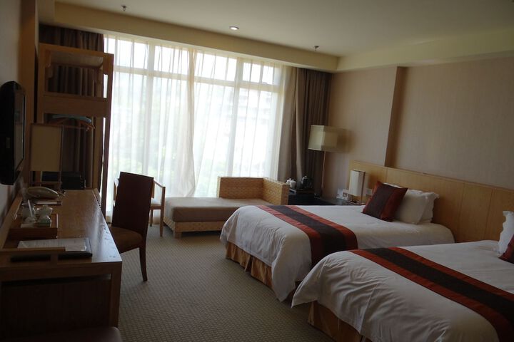 Room 7 of 40