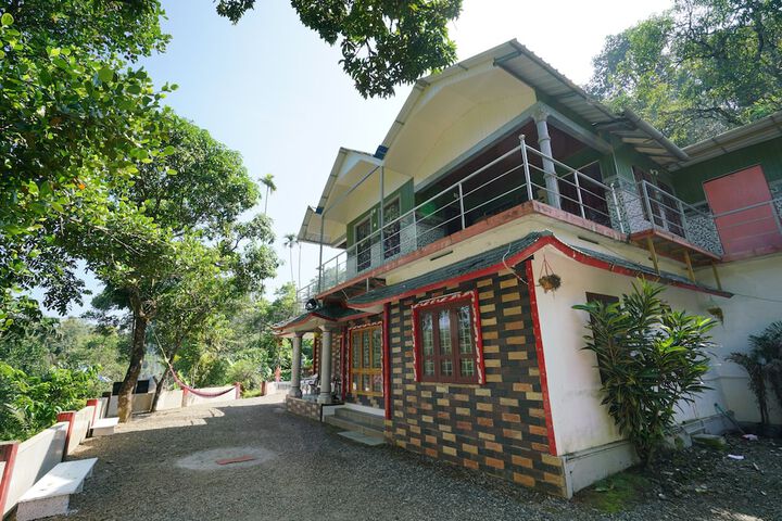 OYO Home 24934 Adorable Stay