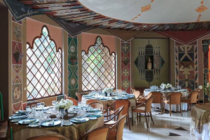 Dining 52 of 69