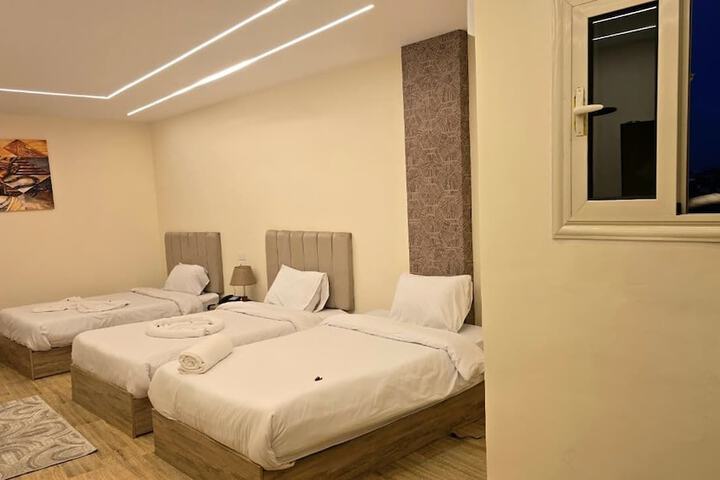 Room 50 of 177