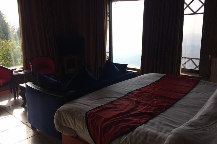 Room 24 of 69