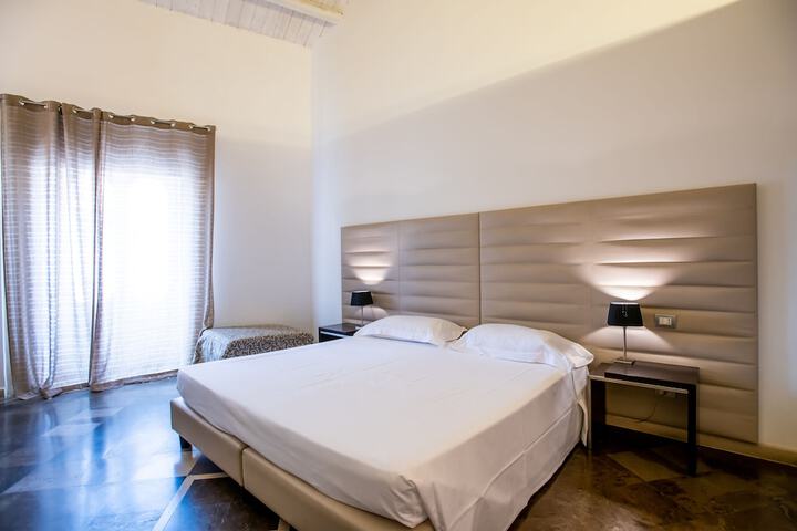 Room 29 of 96