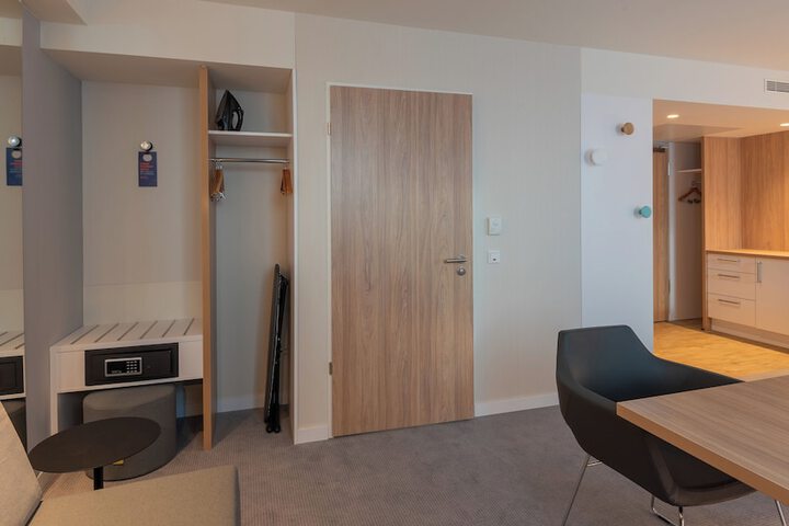 Room 37 of 88