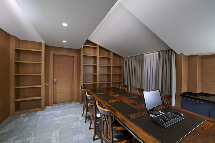 In-room business center