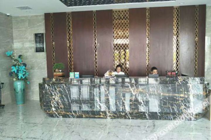Hotel Interior 20 of 28
