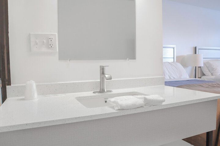 2 Double Beds (2 of 13)