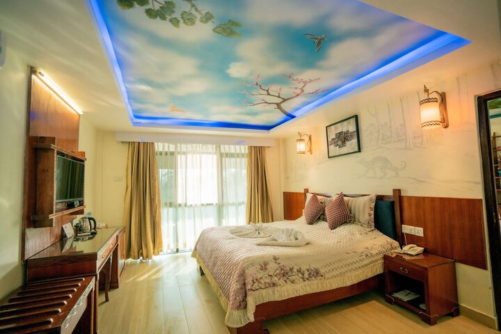 Room 18 of 40