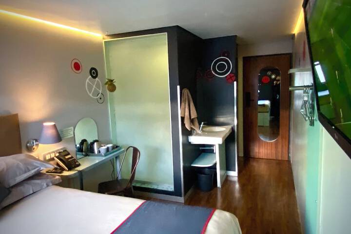 Room 26 of 55