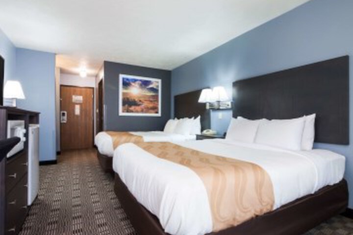 Room 9 of 38