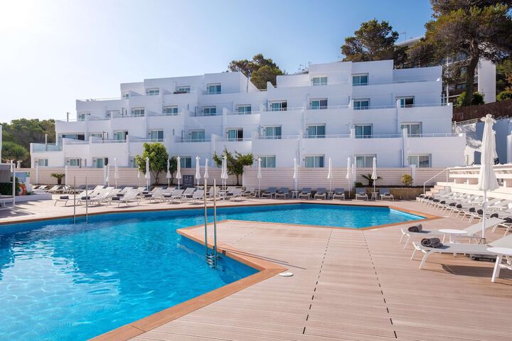 Pool Hotel