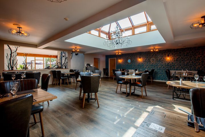 Dining 64 of 89