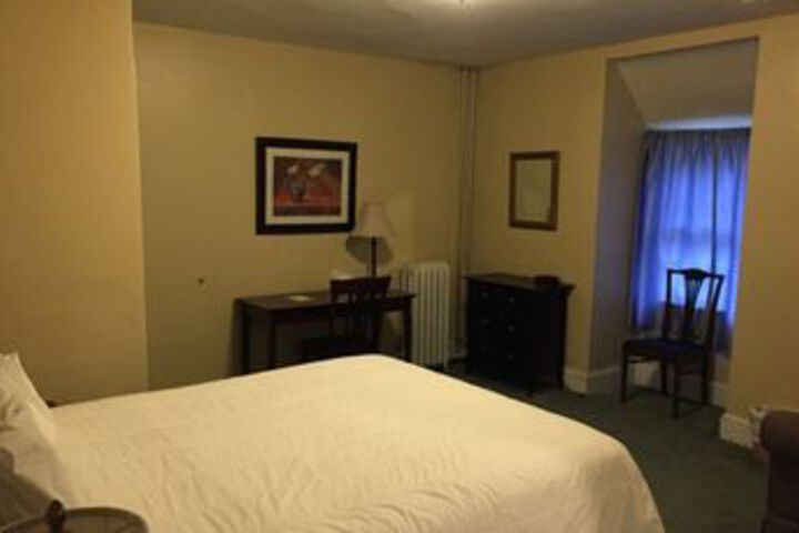 Room 38 of 48
