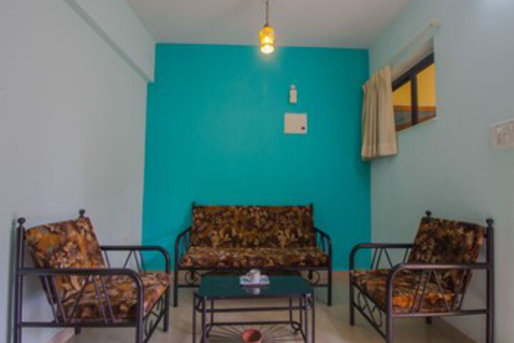 Room 6 of 25