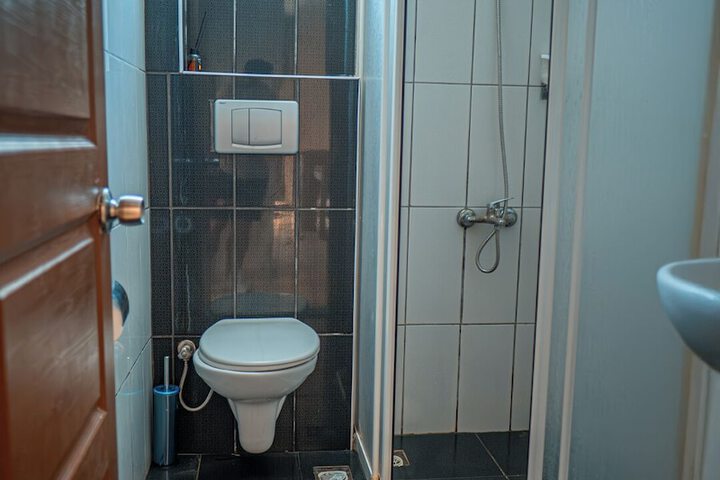 Room 15 of 23