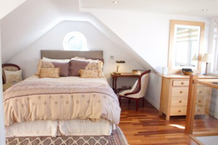 Room 21 of 21