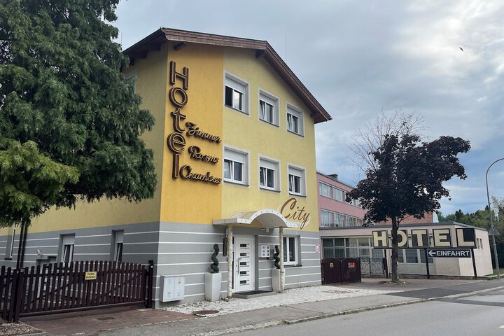 Hotel 6 of 8