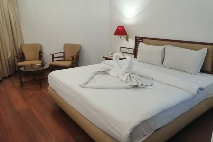 Room 75 of 181