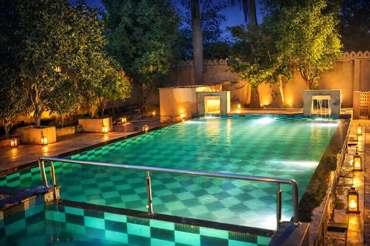 Pool 20 of 34
