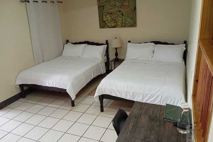 Room 34 of 157