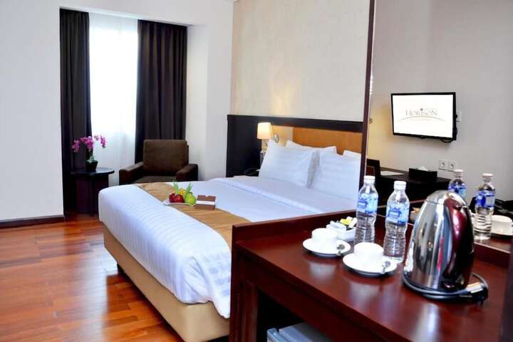 Room 8 of 41