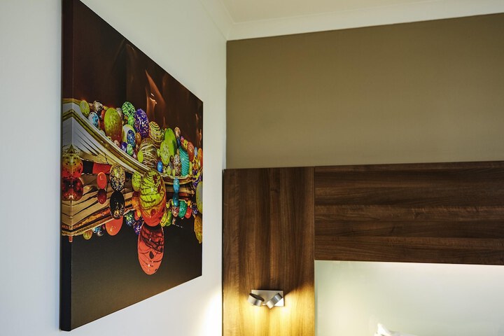 Room 6 of 47