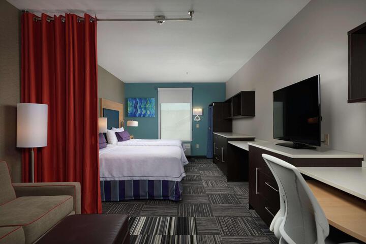 1 King Bed Studio Suite (10 of 14)