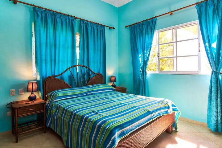 Room 4 of 23