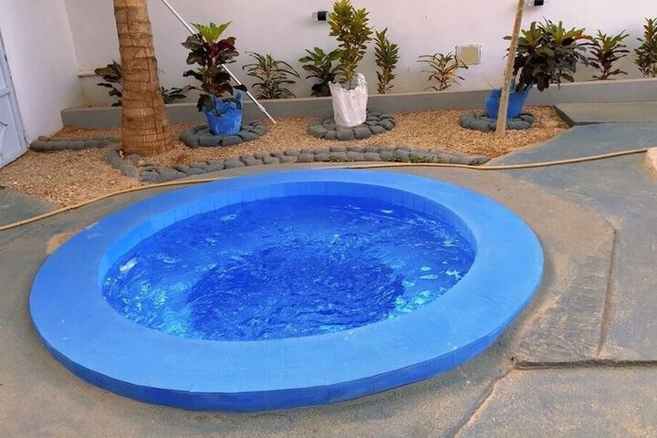 Pool 18 of 26