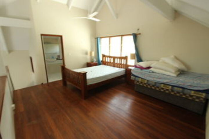 Room 12 of 24