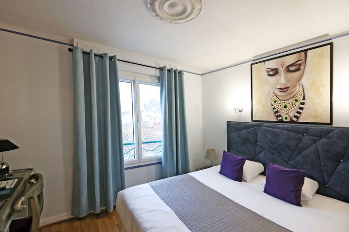 Room 34 of 61