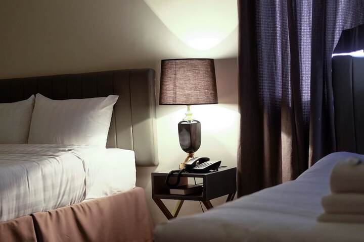 Room 10 of 70