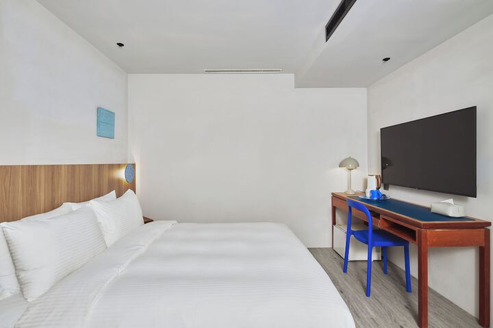 Room 7 of 95