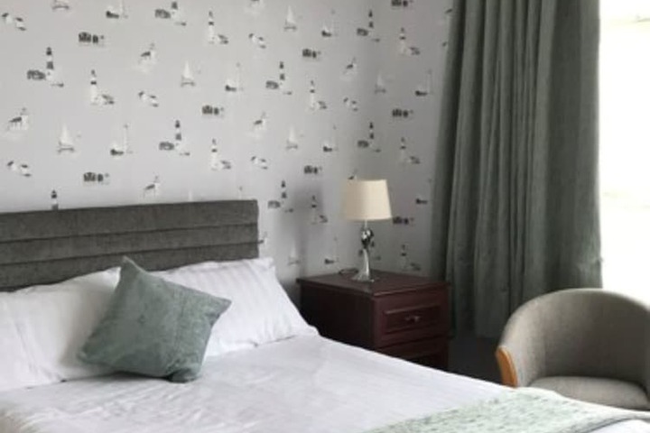 Room 17 of 43