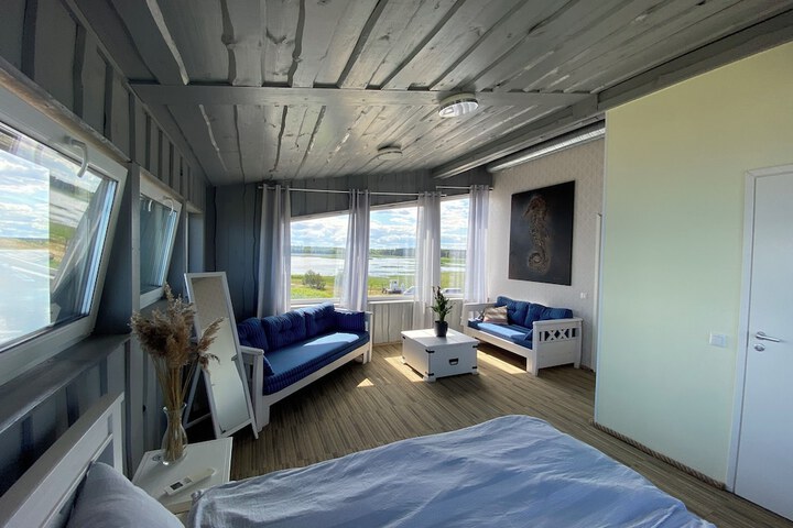 Room 3 of 35