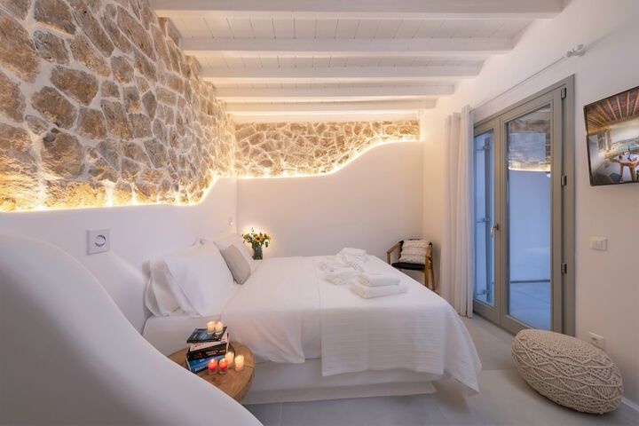 Room 6 of 190