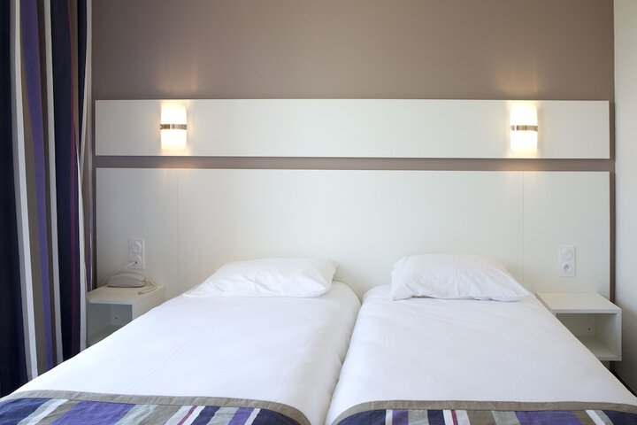 Room 5 of 46
