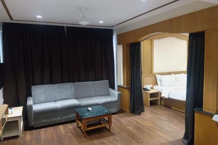 Room 9 of 45