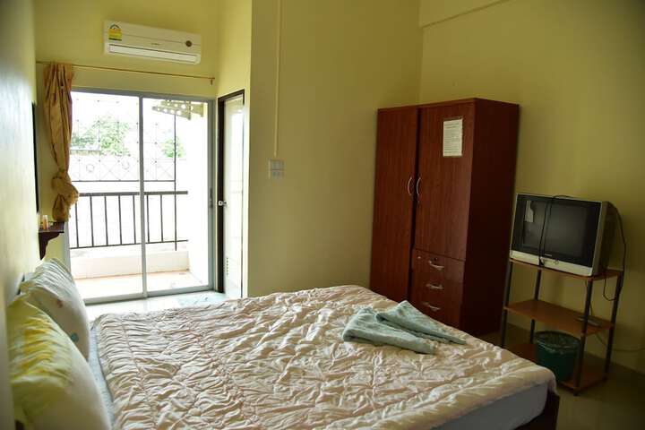 Room 5 of 22
